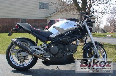 1999 Ducati Monster M750 photo